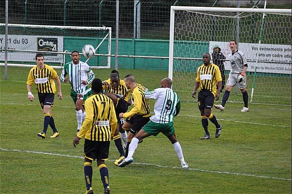 RED STAR FC 93 - POISSY