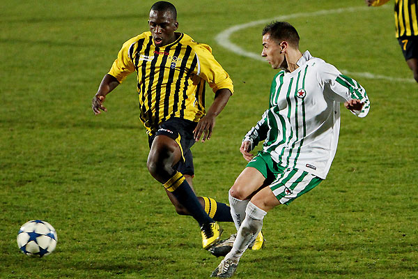 RED STAR FC 93 - POISSY