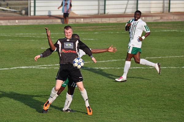 RED STAR FC 93 - AVION