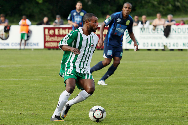 COMPIEGNE - RED STAR FC 93