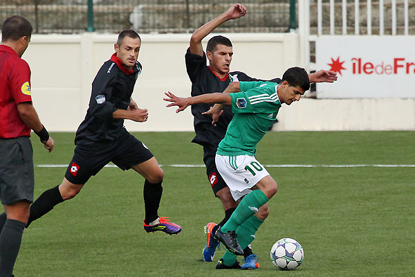 RED STAR FC 93 - FREJUS-SAINT-RAPHAEL