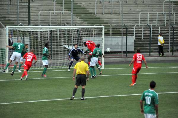 RED STAR FC 93 - NIMES