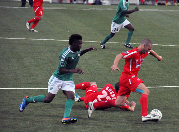 RED STAR FC 93 - NIMES