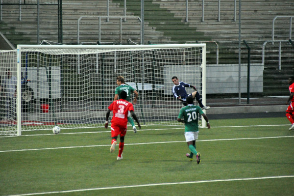 RED STAR FC 93 - NIMES