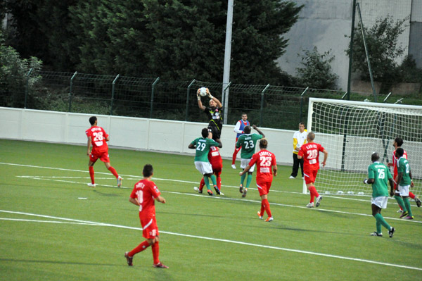 RED STAR FC 93 - NIMES