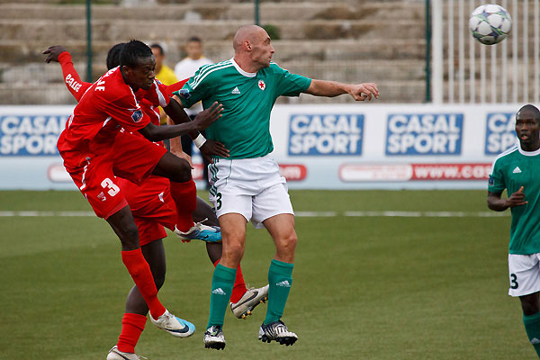 RED STAR FC 93 - NIMES