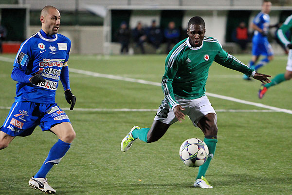 RED STAR FC 93 - LE POIRE-SUR-VIE