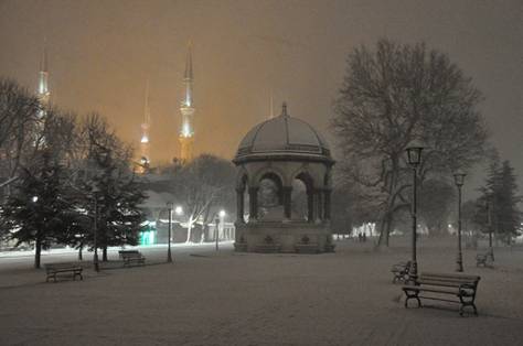 La neige recouvre Istanbul, jeudi soir  GT Valck