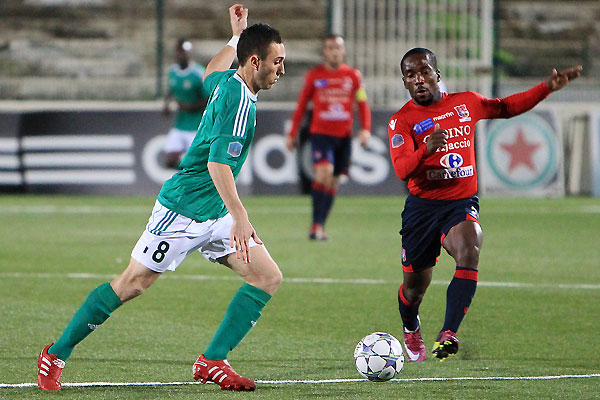 Quentin Guyon, ici devant le GFCO Ajaccio, quittera le Red Star galement  Jacques Martin