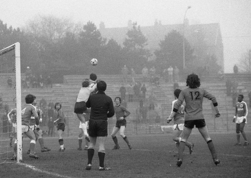 BOULOGNE - RED STAR