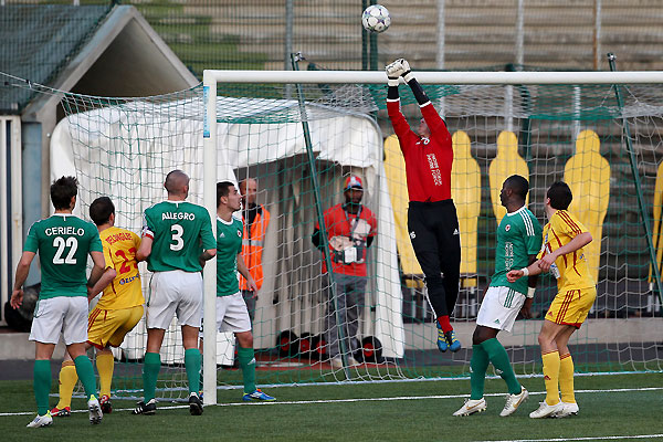 RED STAR FC 93 - ORLEANS