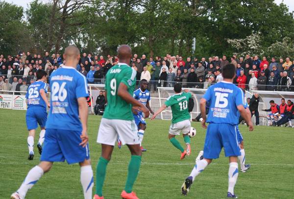 LE POIRE-SUR-VIE - RED STAR FC 93