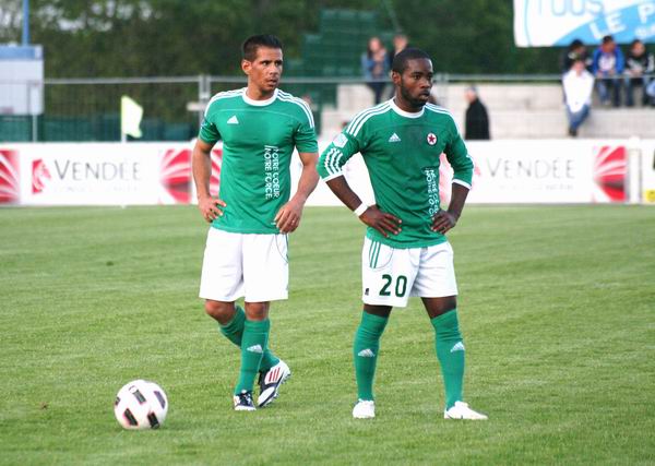 LE POIRE-SUR-VIE - RED STAR FC 93