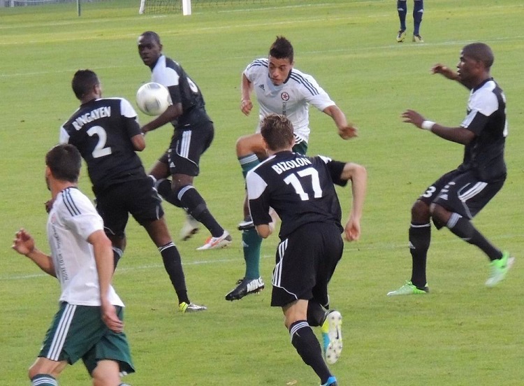 VANNES - RED STAR