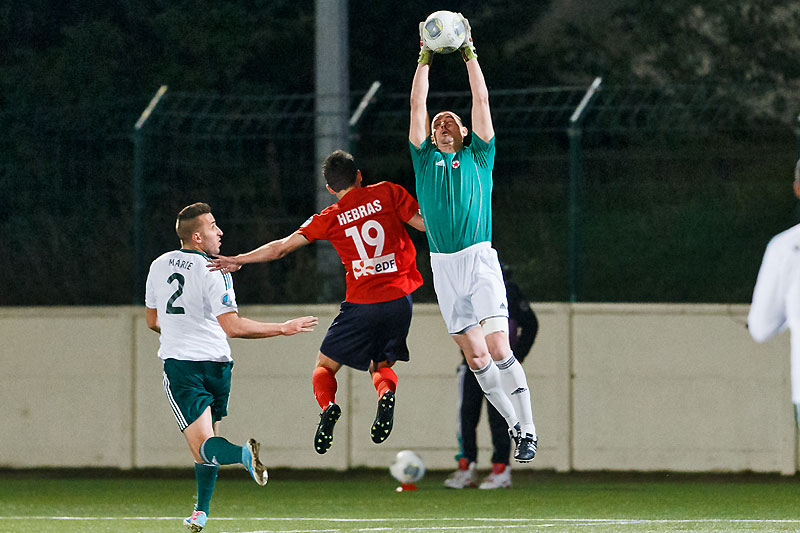 RED STAR - LUZENAC