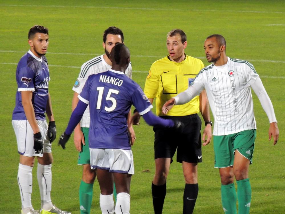 ISTRES - RED STAR