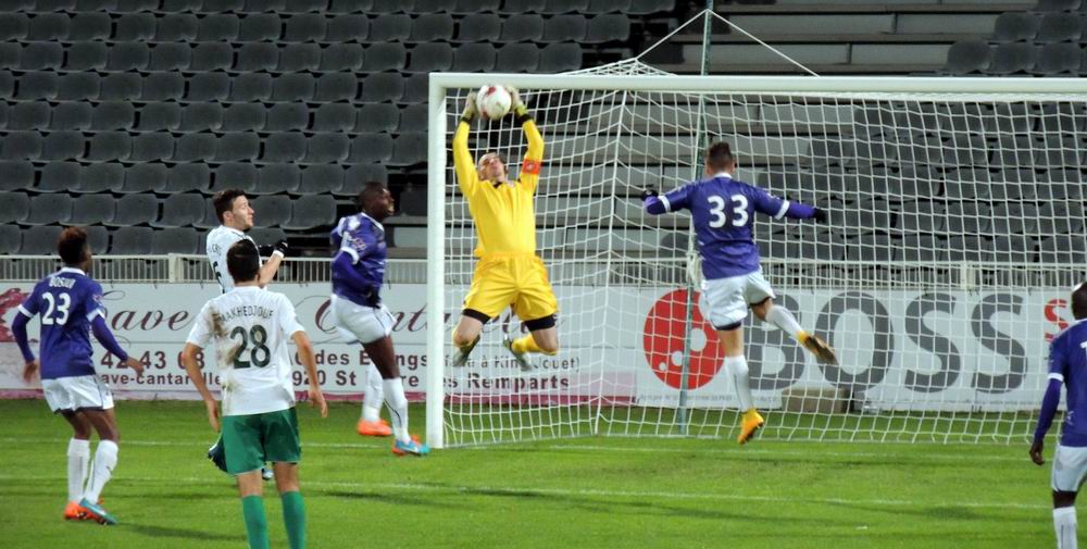 ISTRES - RED STAR