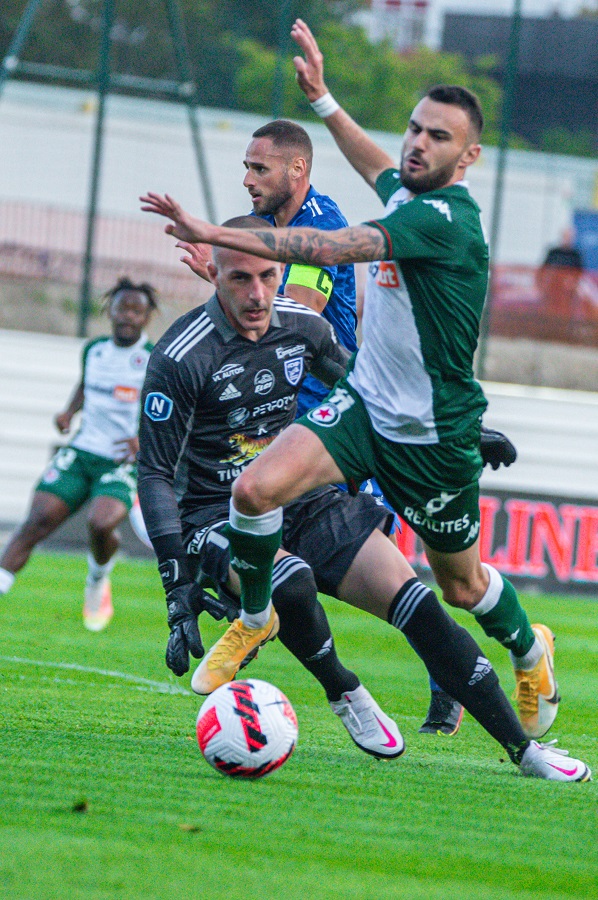 RED STAR - FC VILLEFRANCHE BEAUJOLAIS