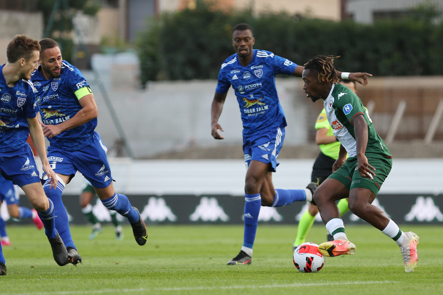 RED STAR - FC VILLEFRANCHE BEAUJOLAIS