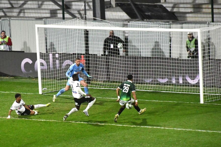 RED STAR - AMIENS