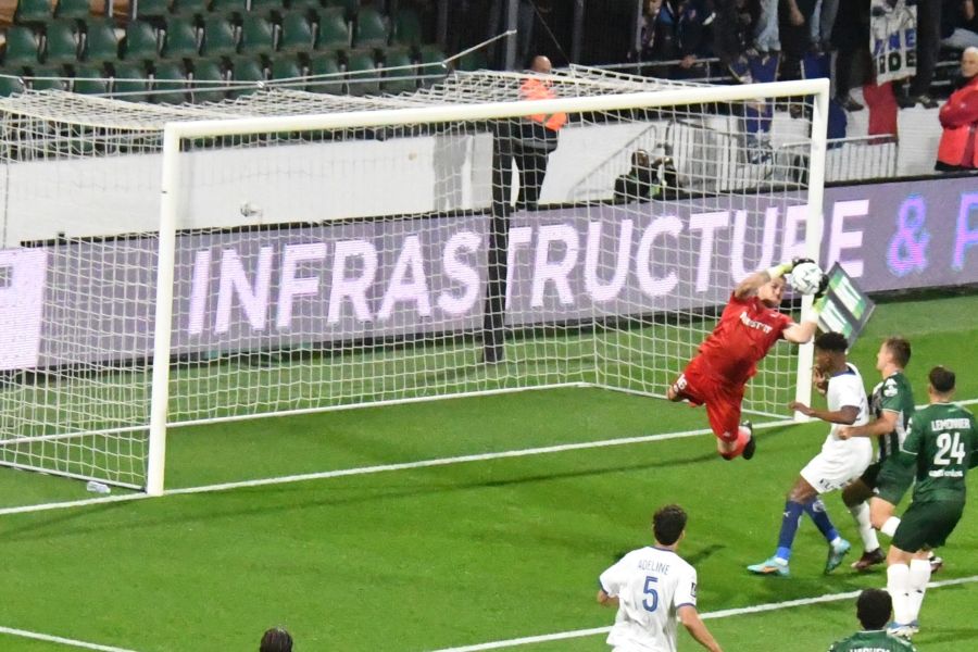 RED STAR - TROYES